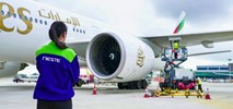 Emirates tankują SAF samoloty z Singapuru 