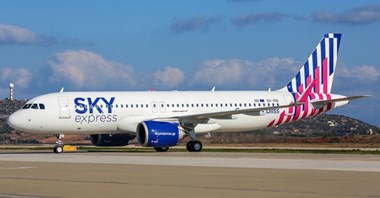 Sześć nowych połączeń SKY express i codzienne loty do Warszawy