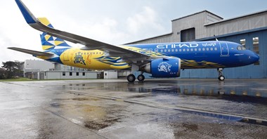 Etihad pomalował A320neo na niebiesko 