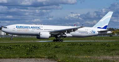 Boeing B777-200ER w LOT dłużej 