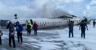 Katastrofa CRJ-900 podczas lądowania na lotnisku w Toronto